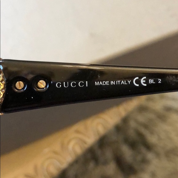 Gucci Sunglasses - Picture 5 of 8